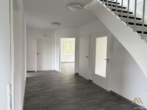 Flur EG - Verkauf: Großzügiger Bungalow mit Garage und Einliegerwohnung