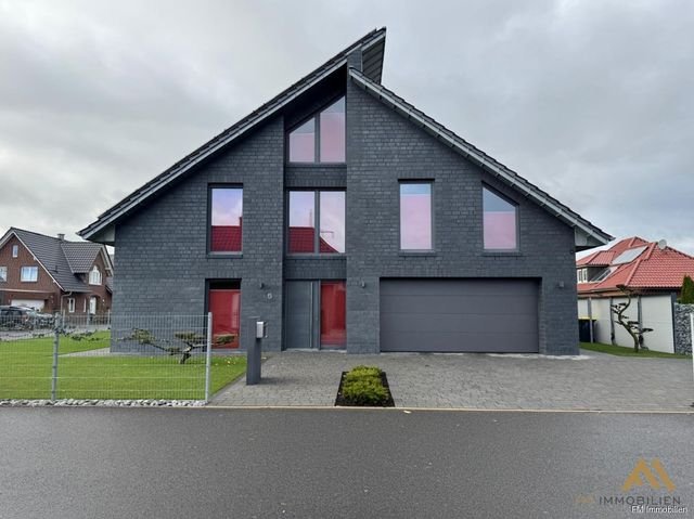 Modernes und topgepflegtes Einfamilienhaus mit Garage in Cloppenburg!, 49661 Cloppenburg, Einfamilienhaus