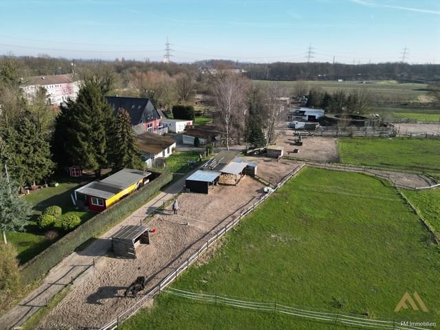 Verkauf: Verpachtete Hofstelle mit landwirtschaftlichen Flächen, 45329 Essen, Grundstück