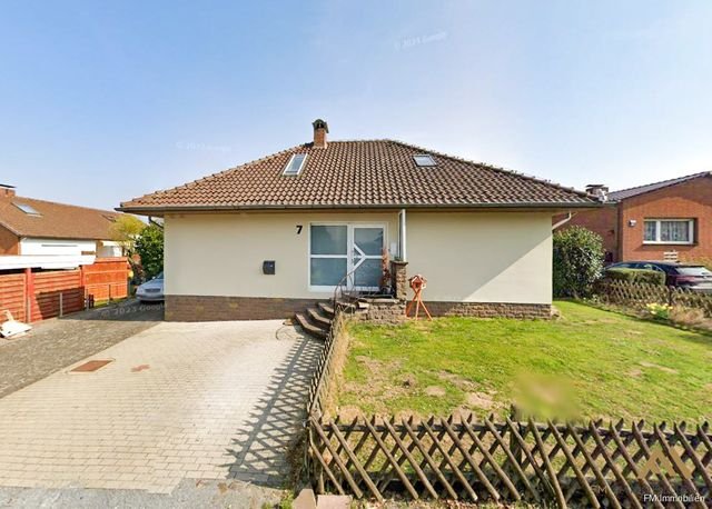 Minden – Häverstädt – Bungalow mit Ausblick aufs Land und auf das Kaiser-Wilhelm-Denkmal., 32429 Minden / Häverstädt, Einfamilienhaus